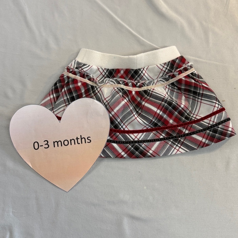 The Children’s Place - single layer plaid dress up skirt. Size 0-3 months